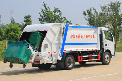 國六大多利卡8方壓縮垃圾車 高效環(huán)衛(wèi)的可靠伙伴